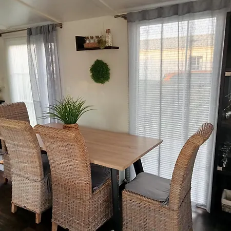 Superdeluxe Stacaravan Met Eigen Tuin En Parkeerplaats Nr 20 * Bredene